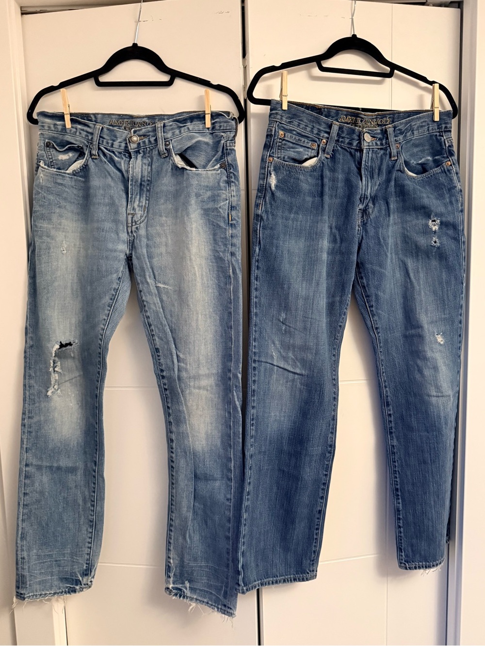 2 pairs American Eagle Men’s Jeans 30x30